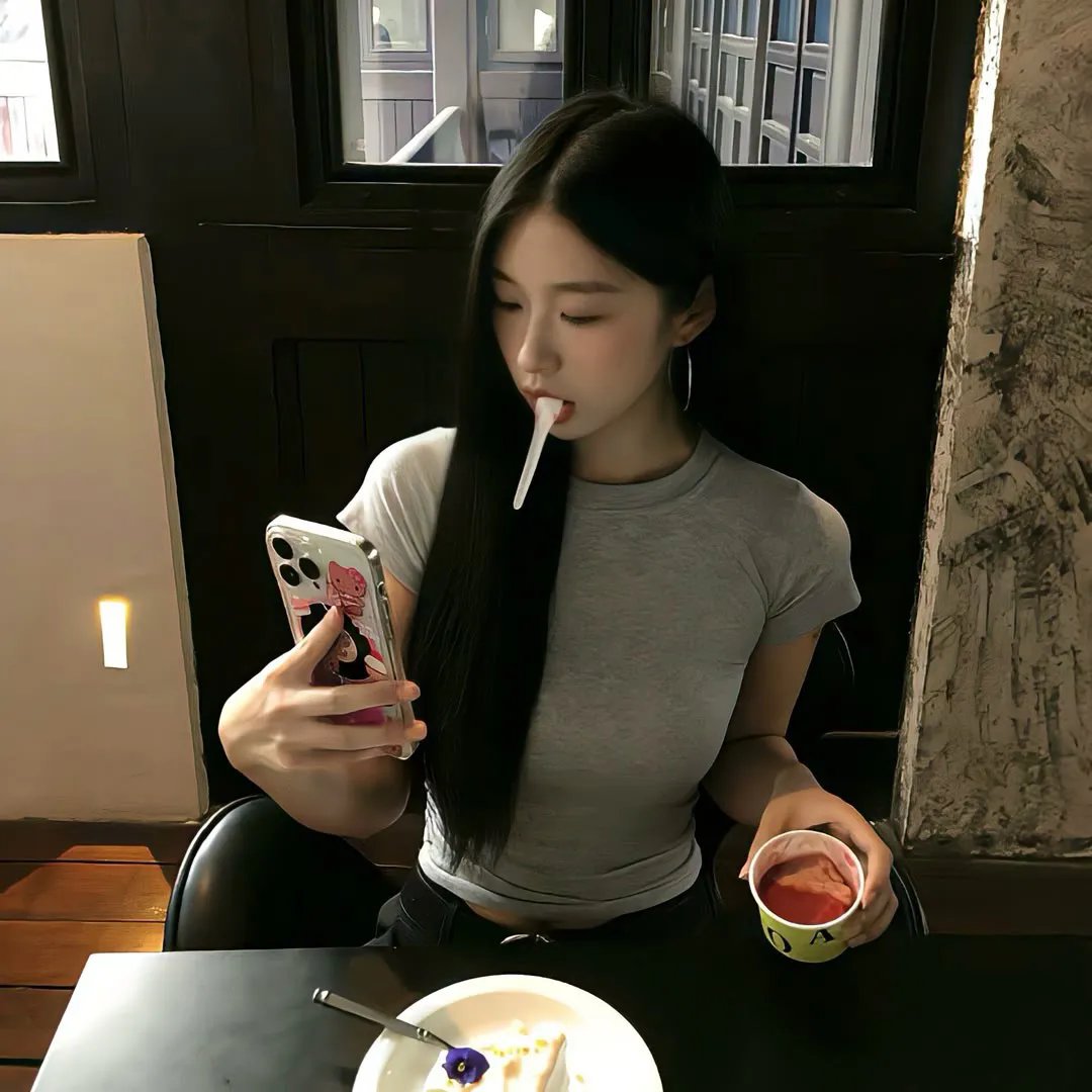 黄蜂女